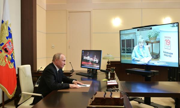 Встреча Президента России Владимира Путина с Председателем Центризбиркома Эллой Памфиловой по итогам ЕДГ-2021