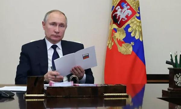 Владимир Путин призвал защитить выборы в Госдуму РФ от любых попыток внешнего вмешательства